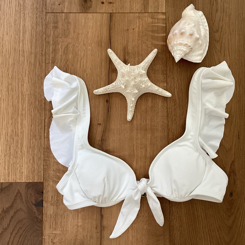 NWOT Lilly Pulitzer White Ruffled Bikini Top Sz 0